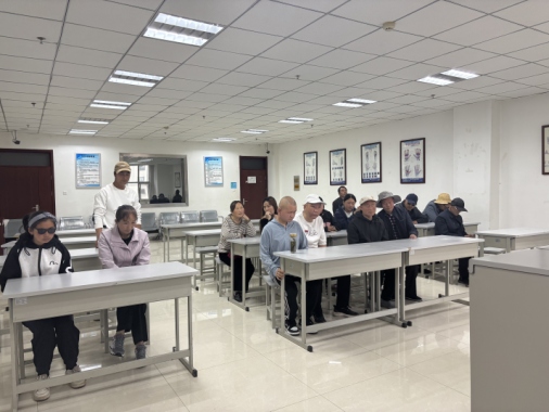 图为互联网营销（直播销售）培训班